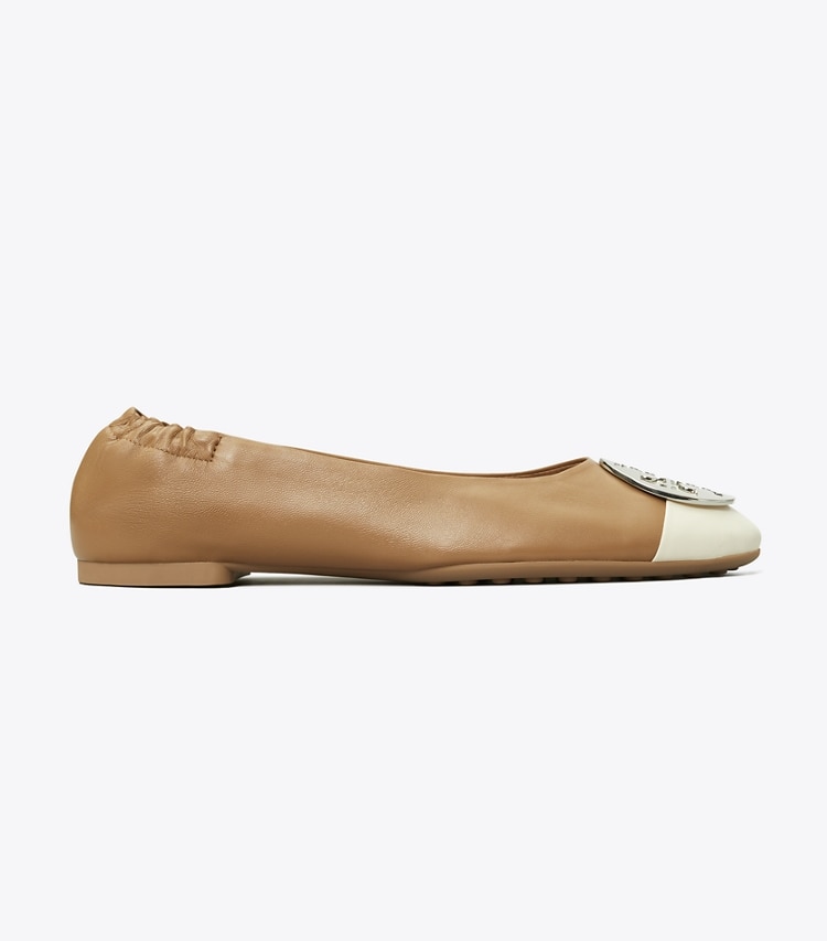 TORY BURCH CLAIRE CAP-TOE BALLET - Light Cream / Almond Flour